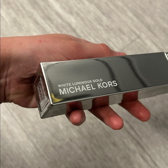 Michael Kors Fragrance - Picture 4 of 5